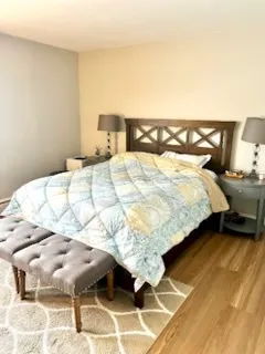 $2,300 | 10353 Dearlove Road, Unit 5A, Glenview, IL 60025