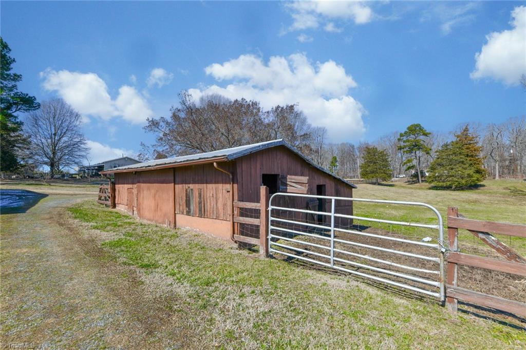 6417 Kennedy Road Trinity, NC 27370 - Photo 26 of 40