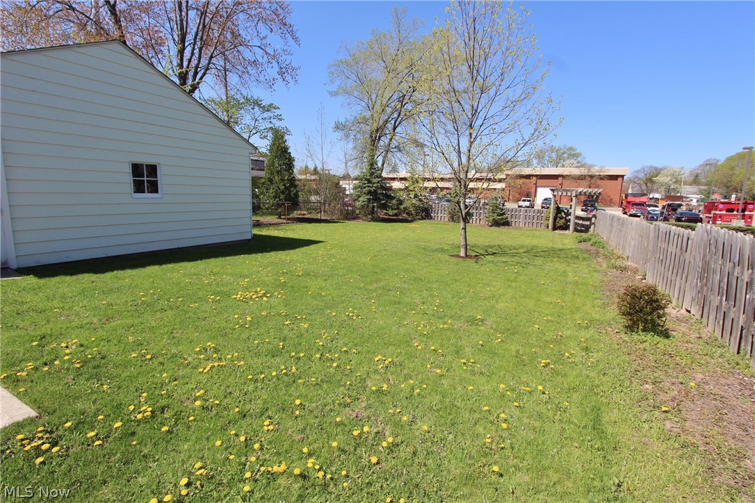 1428 Irene Road Lyndhurst, OH 44124 - Photo 19 of 20