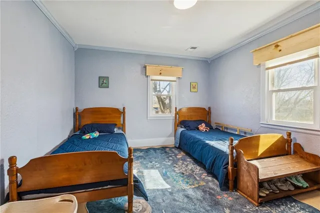 $299,000 | 622 Oak Street, Wellsville, KS 66092