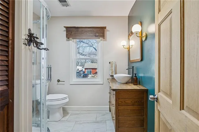 $299,000 | 622 Oak Street, Wellsville, KS 66092