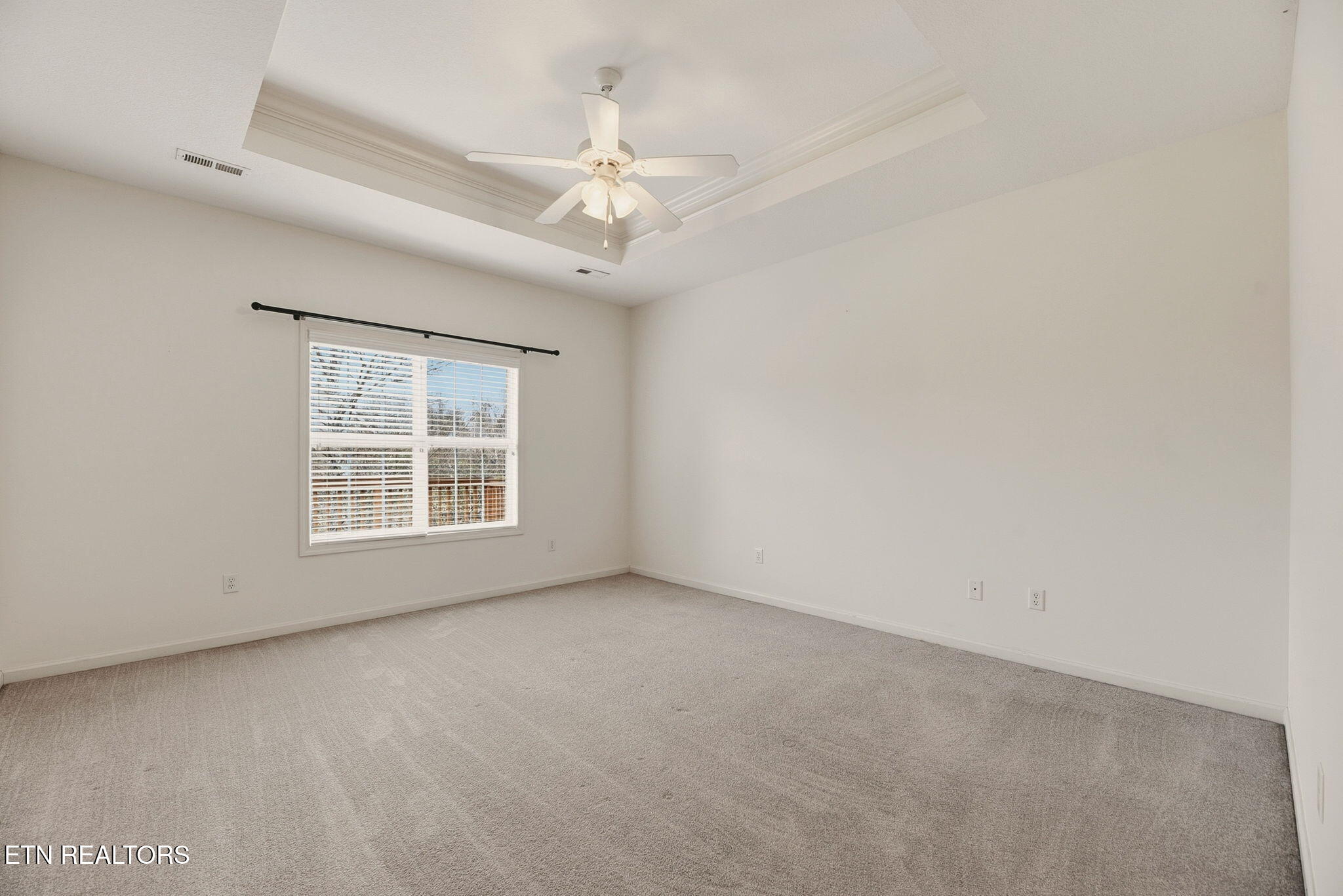 119 Devanshire Court Oak Ridge, TN 37830 - Photo 19 of 36 primary suite