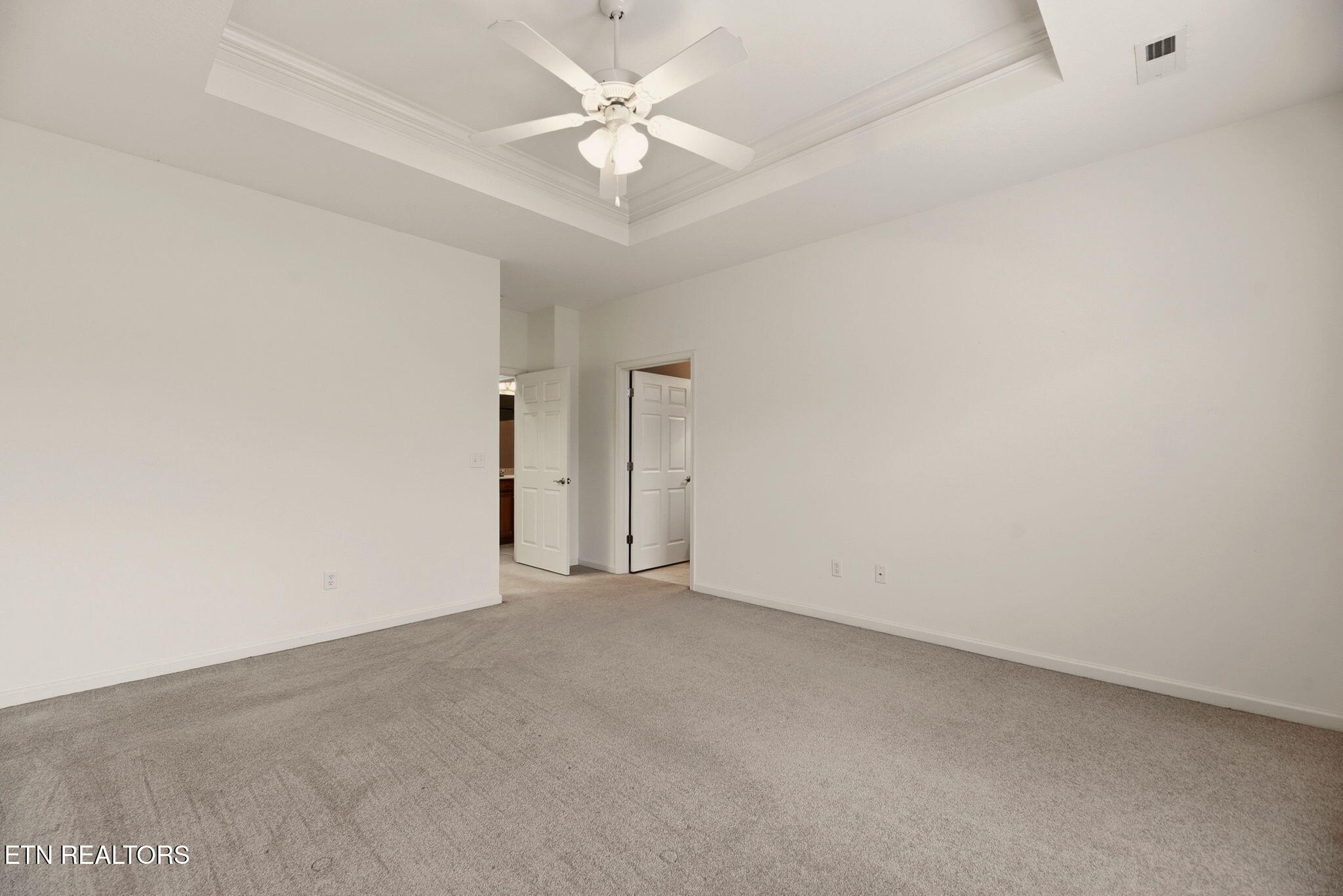 119 Devanshire Court Oak Ridge, TN 37830 - Photo 20 of 36 primary suite