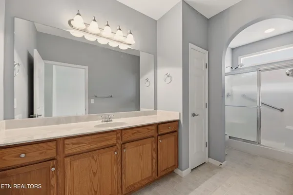 $465,000 | 119 Devanshire Court, Oak Ridge, TN 37830