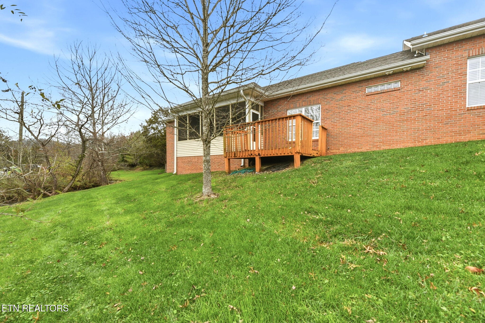 119 Devanshire Court Oak Ridge, TN 37830 - Photo 34 of 36 rear view