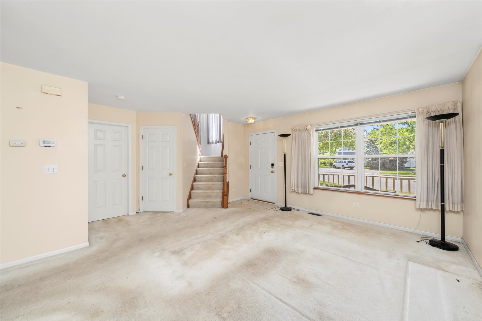 43 Freesia Court Romeoville, IL 60446 - Photo 3 of 30 Gallery Image 3