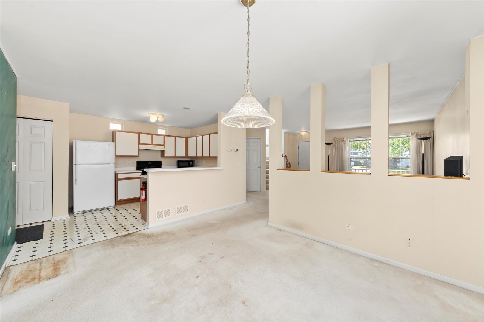 43 Freesia Court Romeoville, IL 60446 - Photo 5 of 30 Gallery Image 5