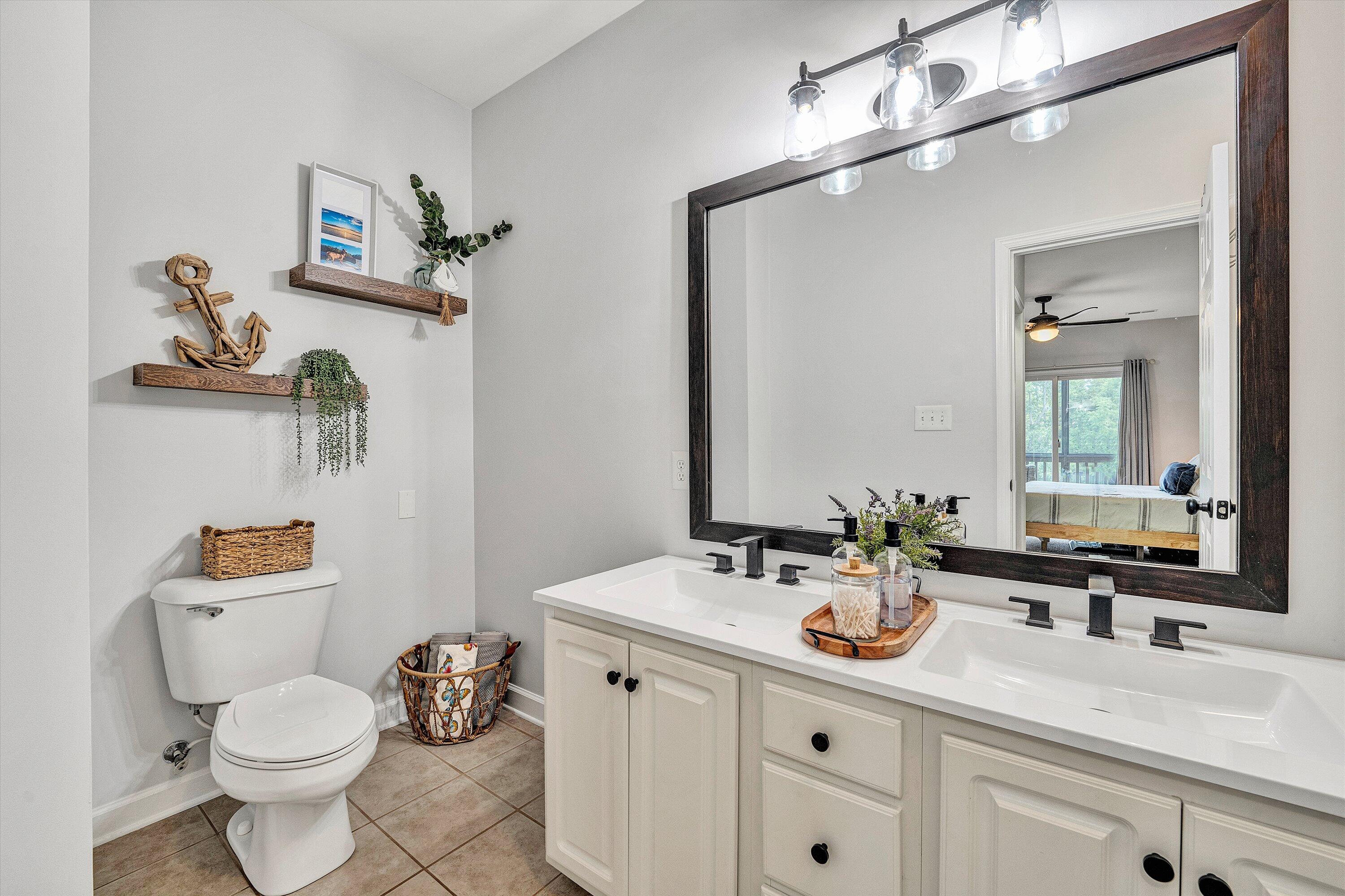 1209 Mariners Way, Unit 72 Huddleston, VA 24104 - Photo 24 of 57 21-SGM-49