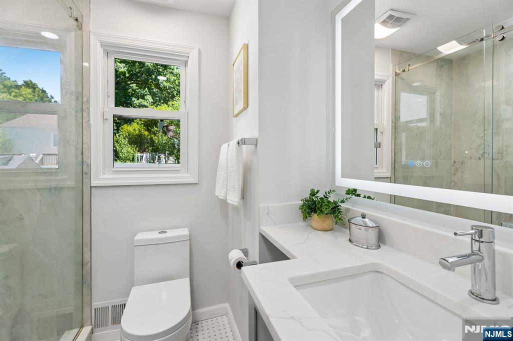 59 Sunnyside Road West Orange, NJ 07052 - Photo 14 of 28