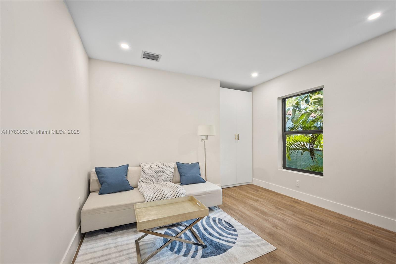 2467 Southwest 13th Street Miami, FL 33145 - Photo 16 of 27