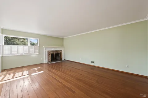 $938,000 | 2 Baytree Lane, San Anselmo, CA 94960