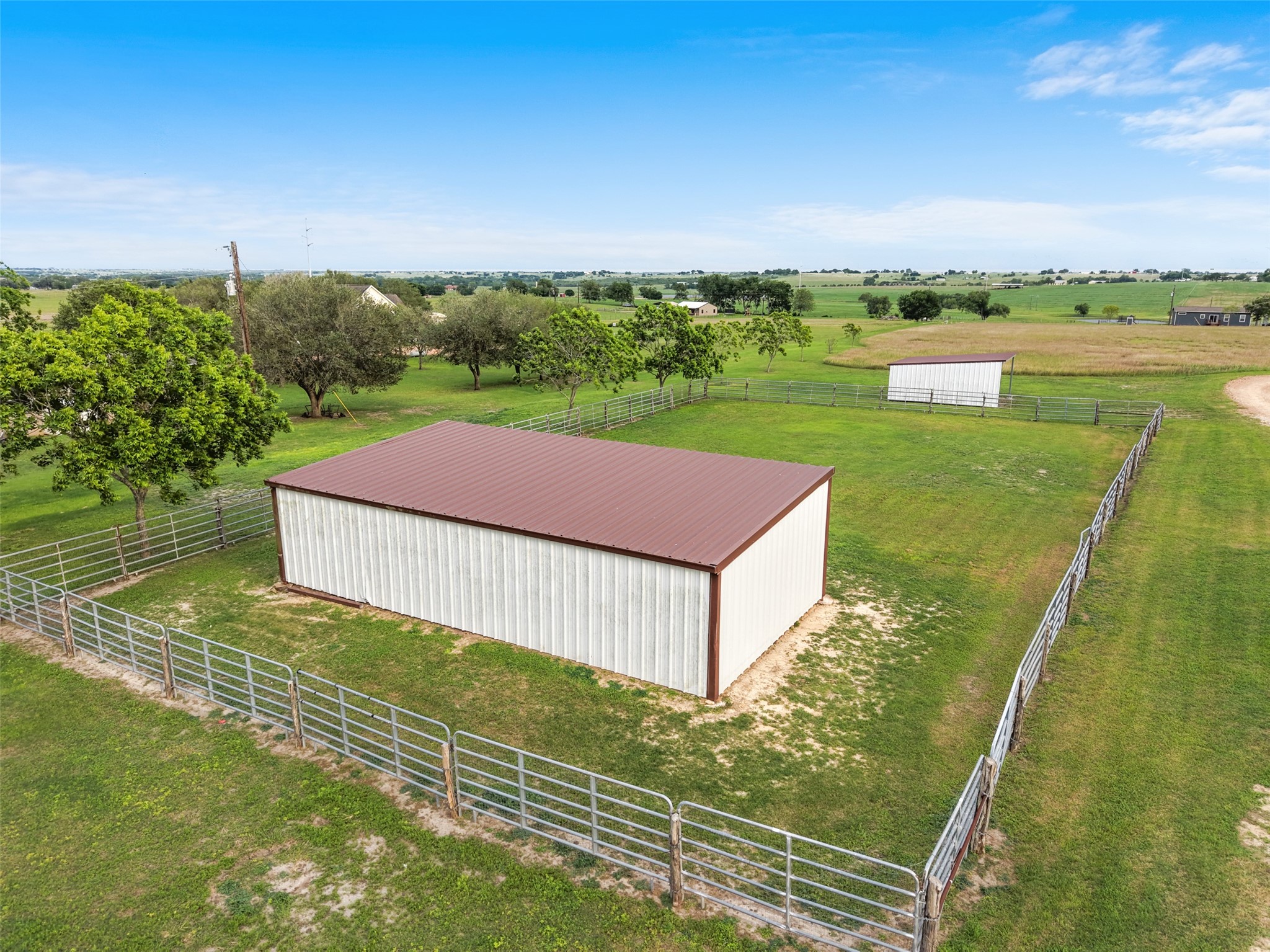 119 Fm 1891 Shiner, TX 77984 - Photo 40 of 40 a view of a big room with a big yard