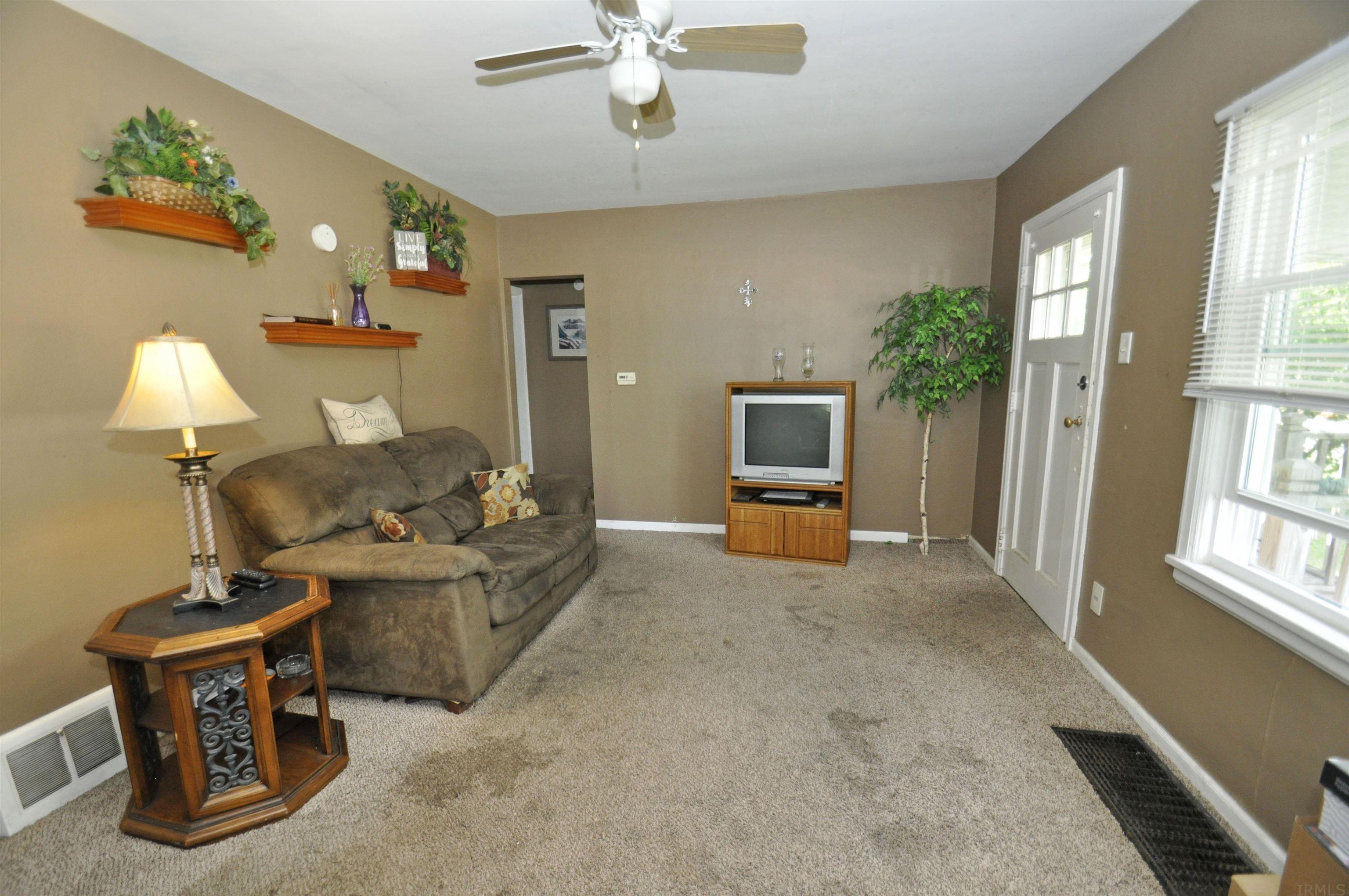 19440 Auten Road South Bend, IN 46637 - Photo 6 of 21 Gallery Image 6