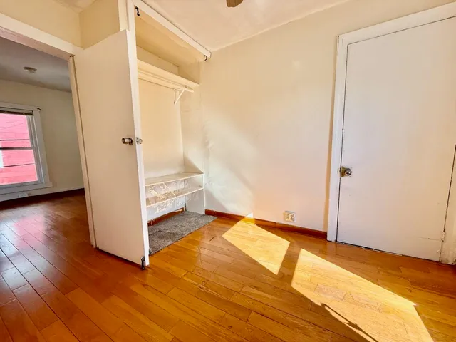 $1,950 | 150 Academy Street, Unit 2, Jersey City, NJ 07302