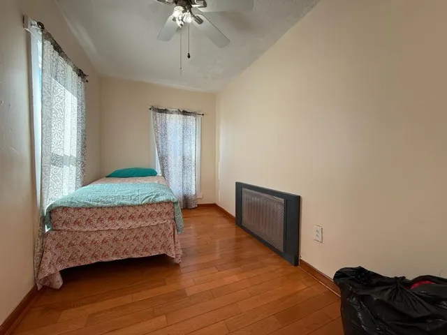 $1,950 | 150 Academy Street, Unit 2, Jersey City, NJ 07302