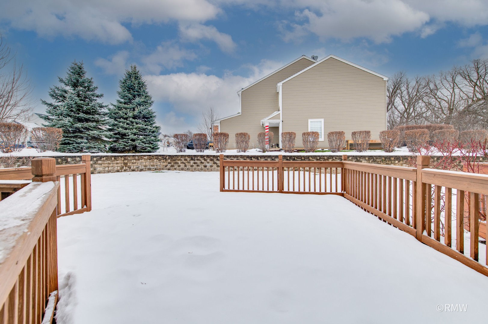 1223 Summersweet Lane Bartlett, IL 60103 - Photo 20 of 22 a view of a city street from a balcony