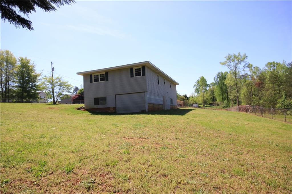 210 Pleasant View Loop Morganton, NC 28655 - Photo 6 of 44 Gallery Image 6