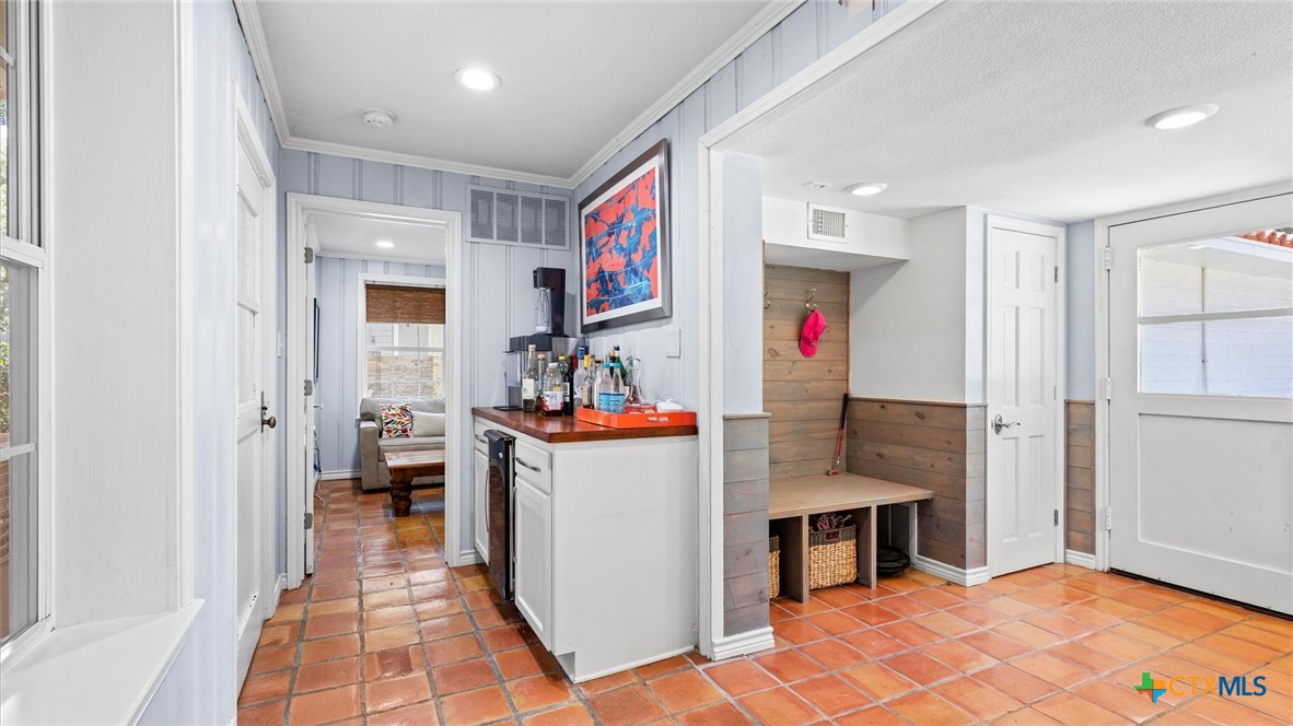 2323 Terminal Loop Road McQueeney, TX 78123 - Photo 14 of 43