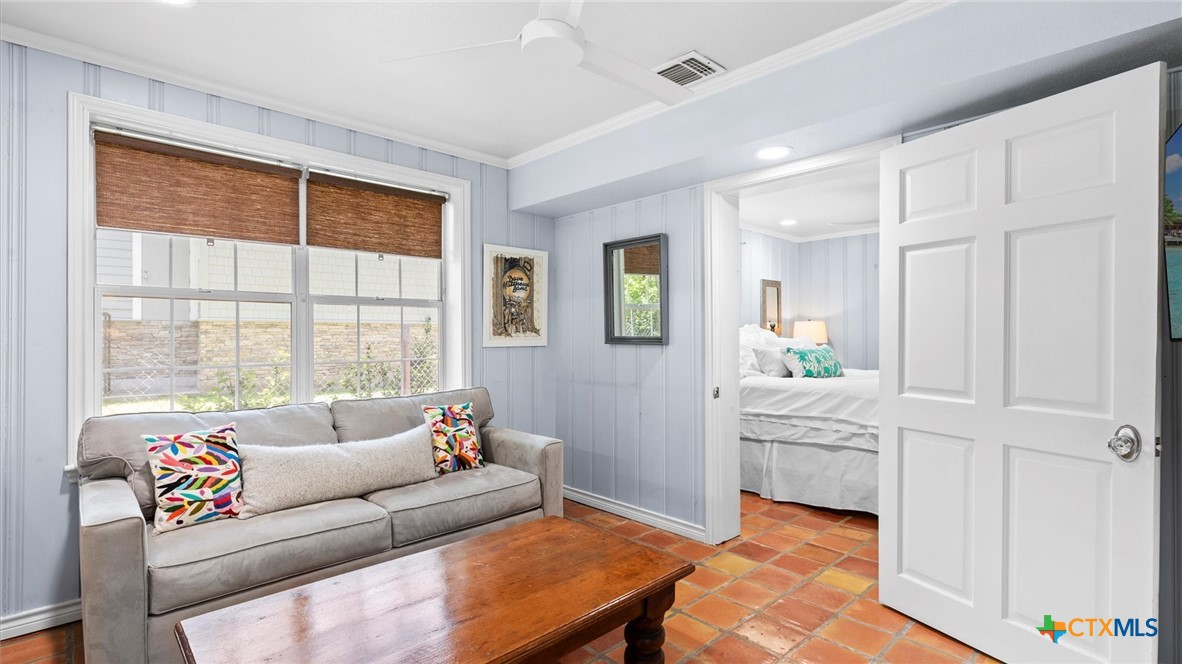 2323 Terminal Loop Road McQueeney, TX 78123 - Photo 15 of 43