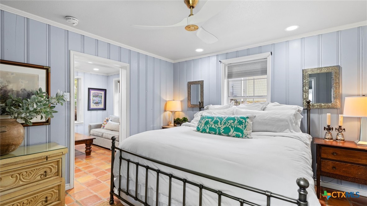 2323 Terminal Loop Road McQueeney, TX 78123 - Photo 18 of 43