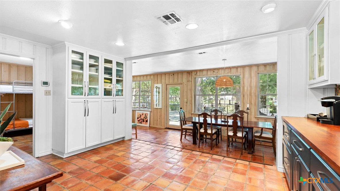 2323 Terminal Loop Road McQueeney, TX 78123 - Photo 3 of 43