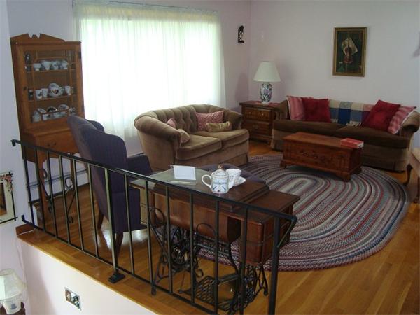 41 Murphy Road Hudson, MA 01749 - Photo 3 of 30 Gallery Image 3