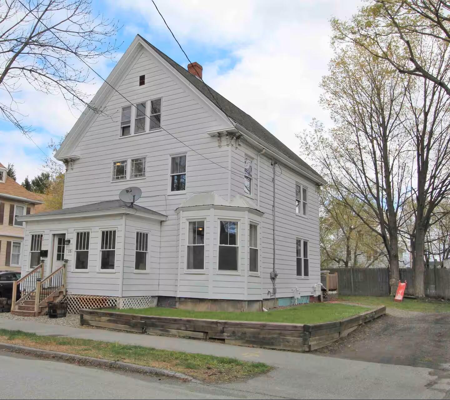 15 Maple Street Bangor, ME 04401 - Photo 1 of 23 18 outside of house