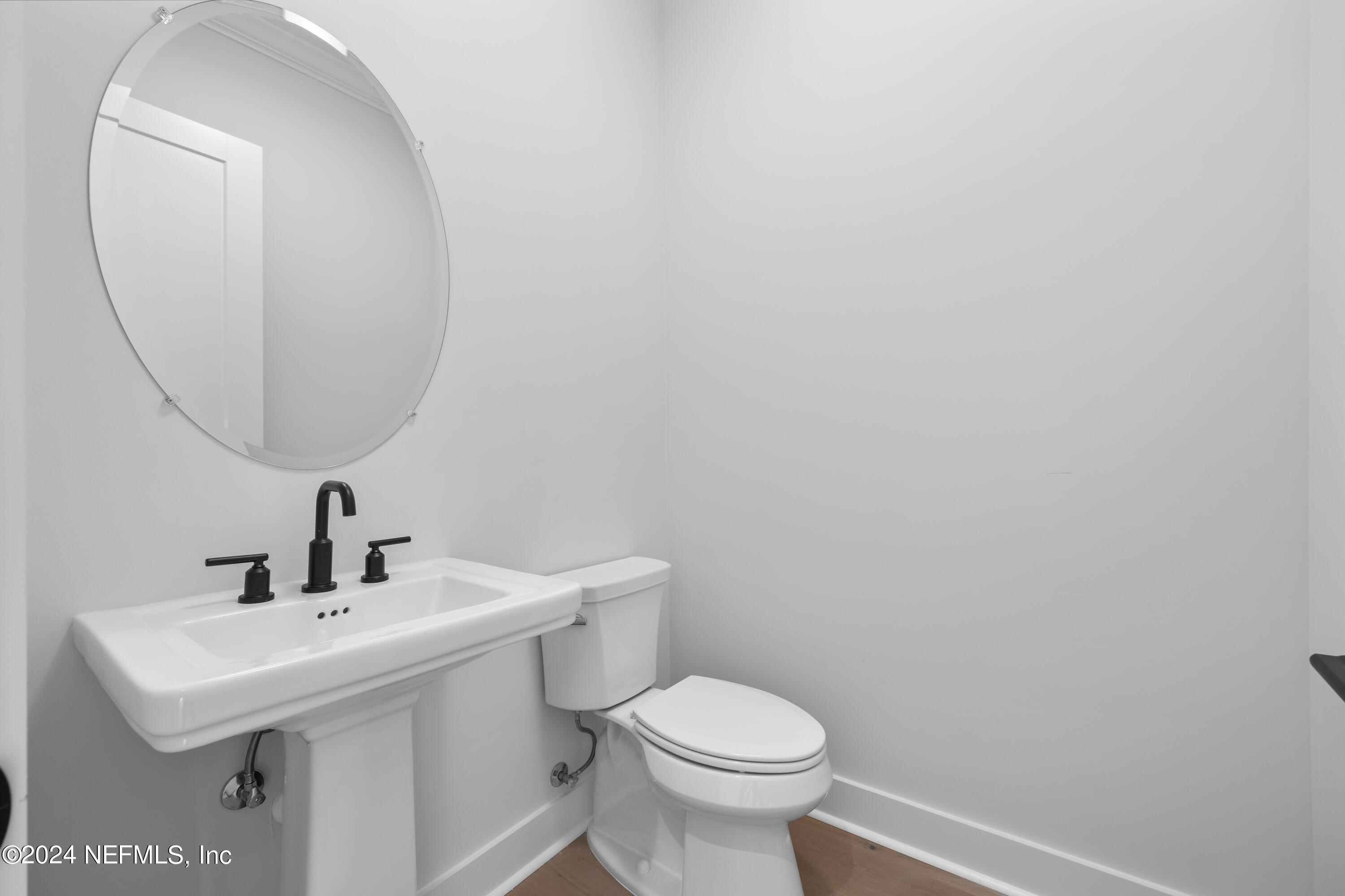9539 Waterford Road Jacksonville, FL 32257 - Photo 10 of 46 POWDER ROOM