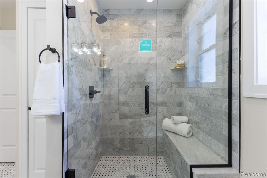 3518 Normandy Road Royal Oak, MI 48073 - Photo 27 of 45