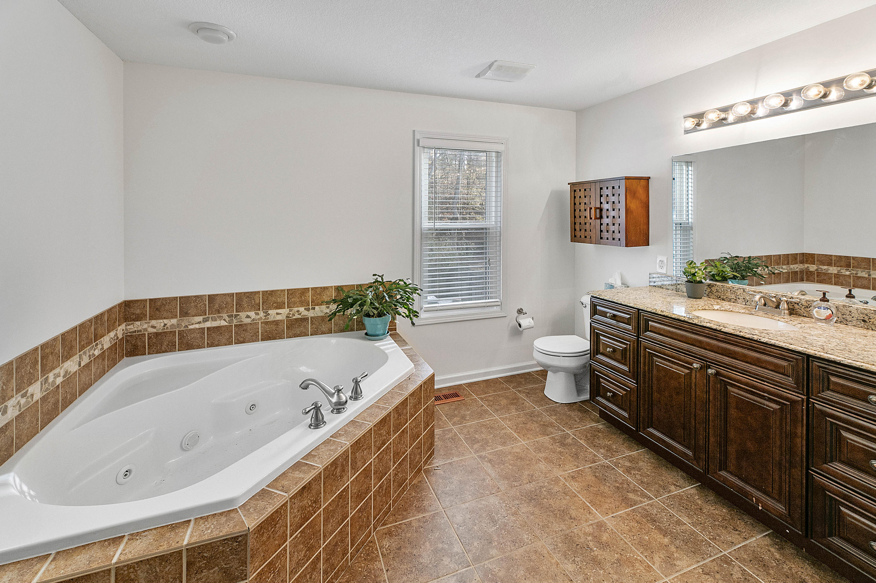 3237 Red Meadow Road Knoxville, TN 37931 - Photo 15 of 32 1L9A7491
