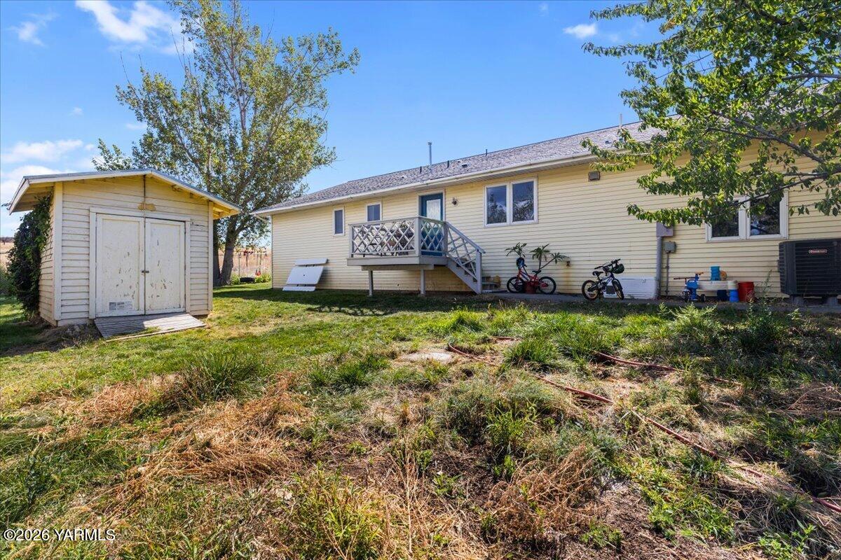 4301 Cheyne Road Zillah, WA 98953 - Photo 18 of 21 11-IMGL4832
