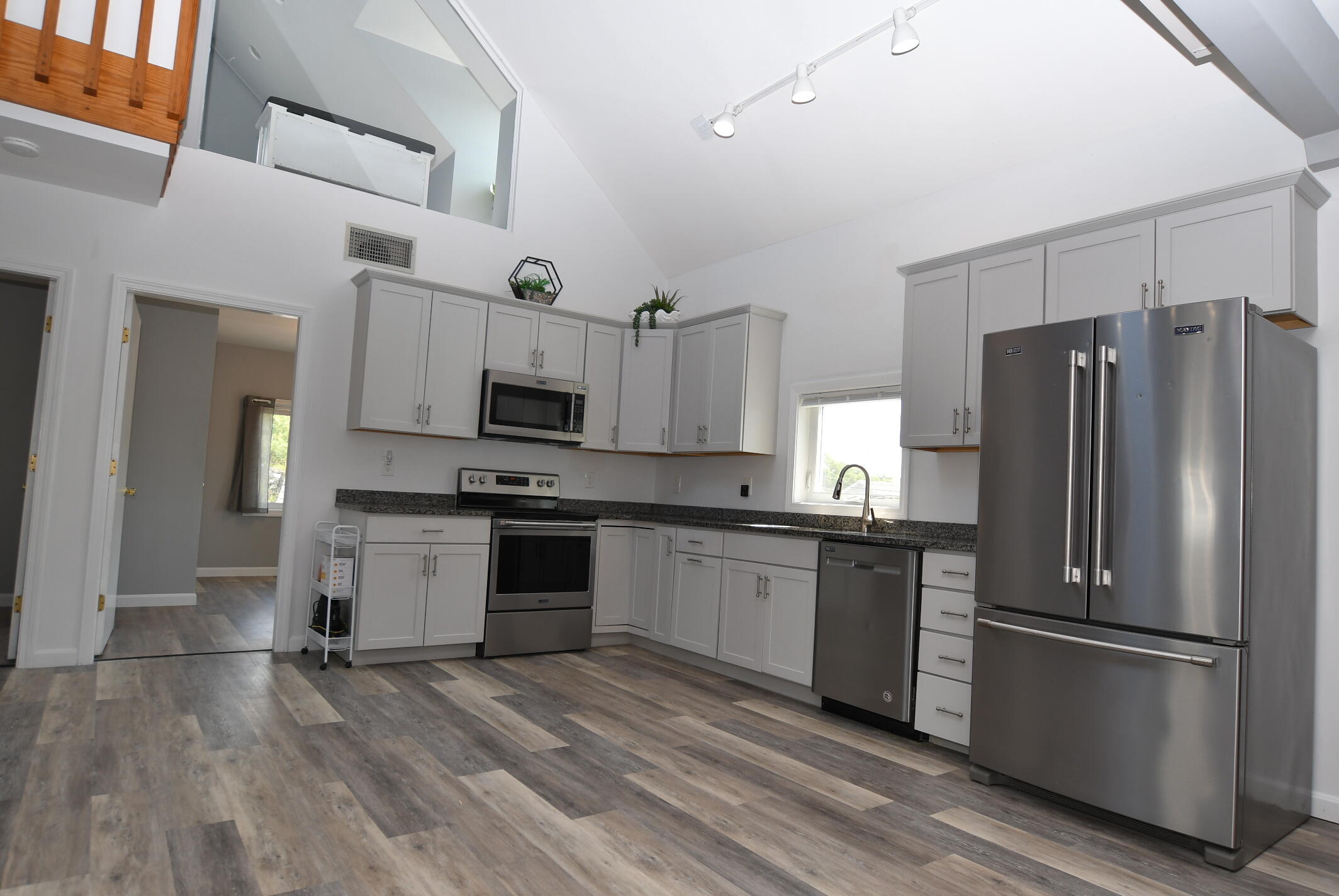 952 Post Road, Unit 7 Wells, ME 04090 - Photo 5 of 35 mainkitchen