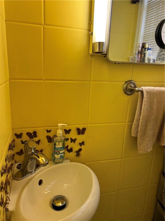 142 Orchard Street McKees Rocks, PA 15136 - Photo 21 of 25 Gallery Image 21