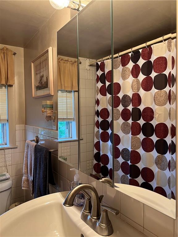 142 Orchard Street McKees Rocks, PA 15136 - Photo 10 of 25 Gallery Image 10