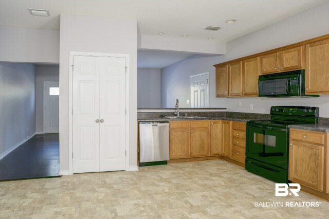 290 Ridgewood Drive Daphne, AL 36526 - Photo 6 of 18