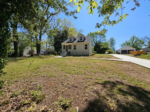 $1,950 | 1120 Morningside Drive, Gainesville, GA 30501