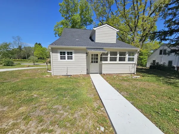 $1,950 | 1120 Morningside Drive, Gainesville, GA 30501