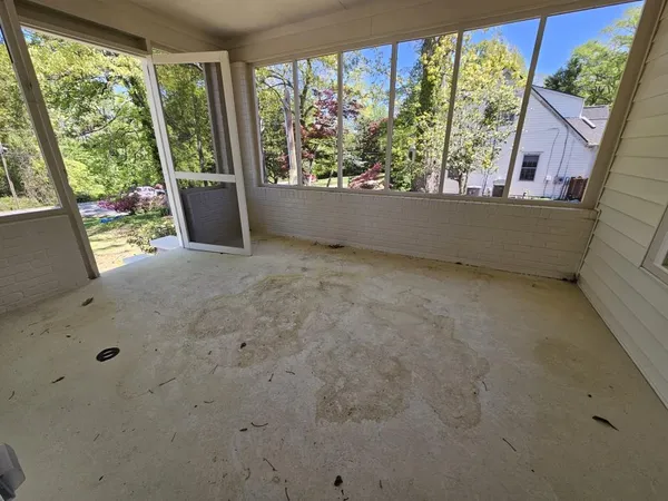 $1,950 | 1120 Morningside Drive, Gainesville, GA 30501