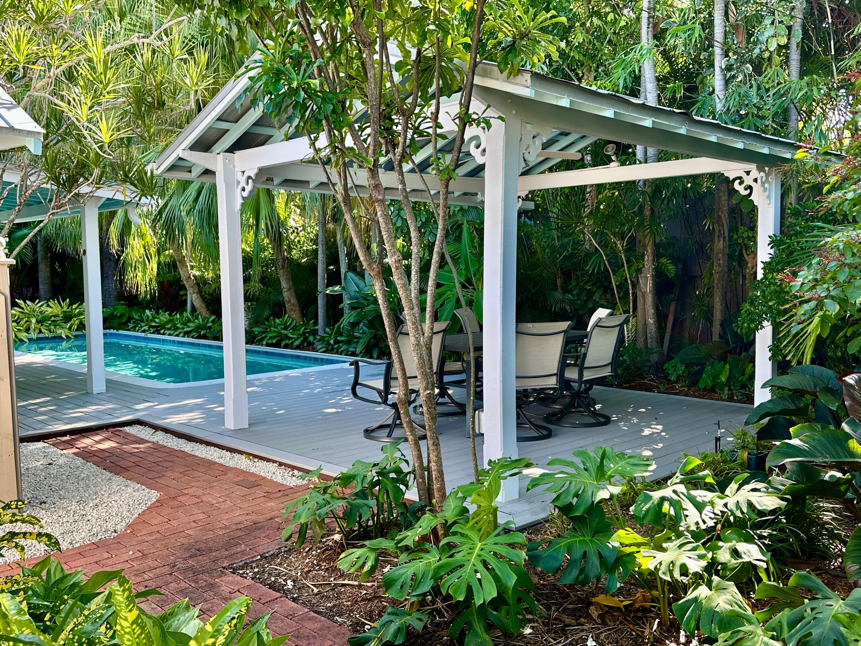 1706 Seminary Street Key West, FL 33040 - Photo 24 of 39 1706 Seminary Street Updated Exterior 7