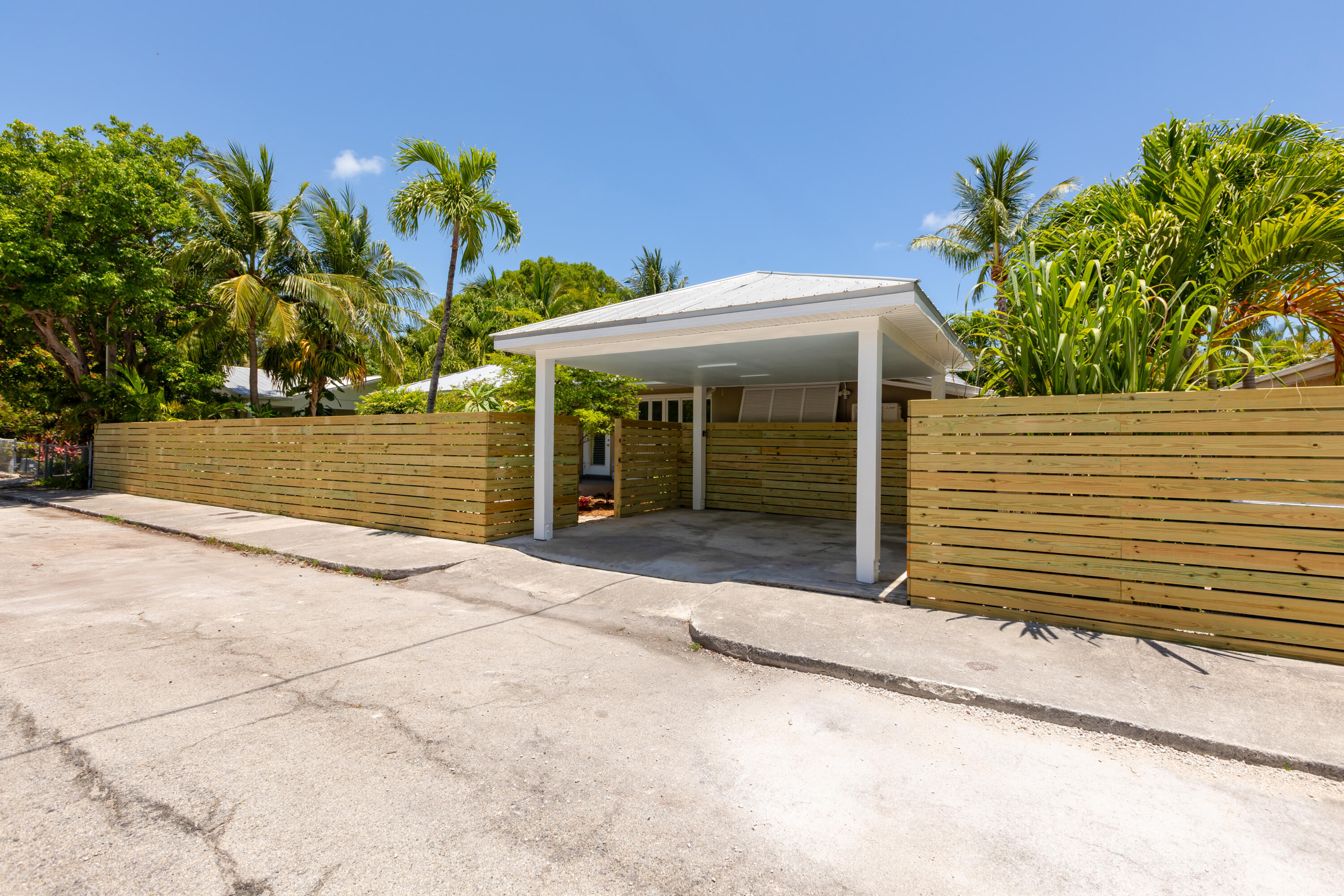 1706 Seminary Street Key West, FL 33040 - Photo 6 of 39 6 Key West Real Estate 1706 Seminary St