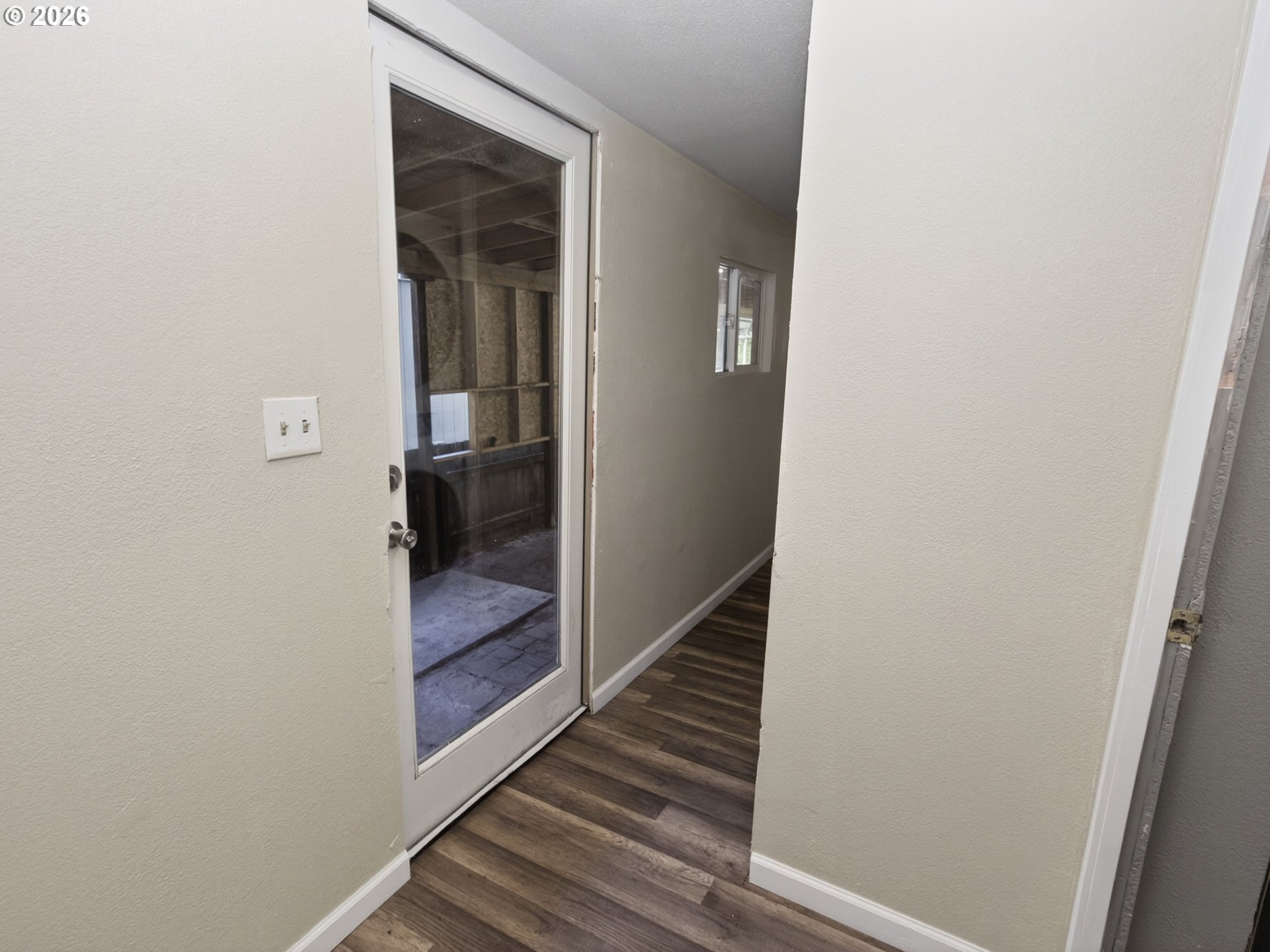 10405 Southwest Denney Road, Unit 31 Beaverton, OR 97008 - Photo 24 of 44 a view of a hallway