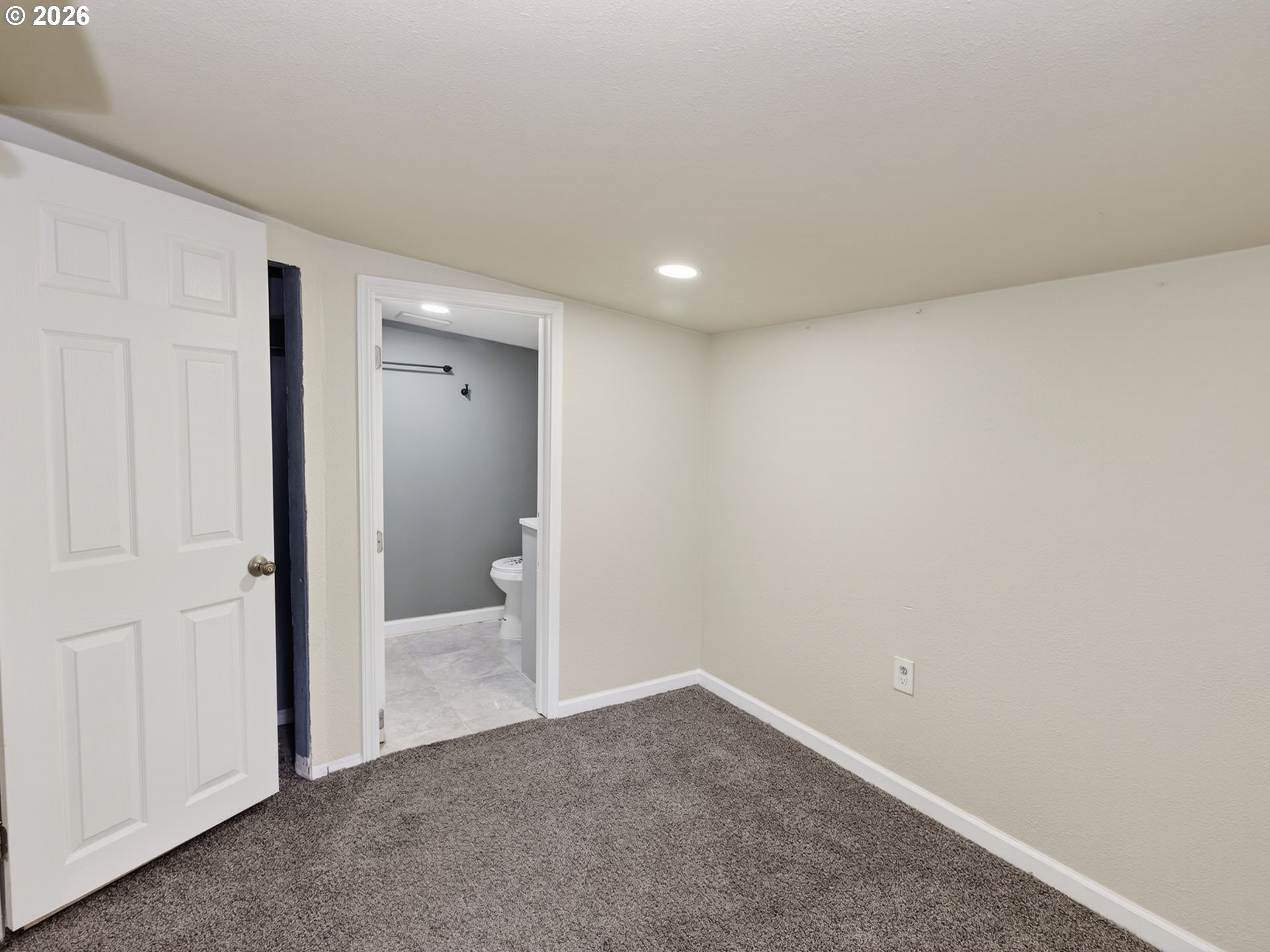 10405 Southwest Denney Road, Unit 31 Beaverton, OR 97008 - Photo 30 of 44 a view of an empty room