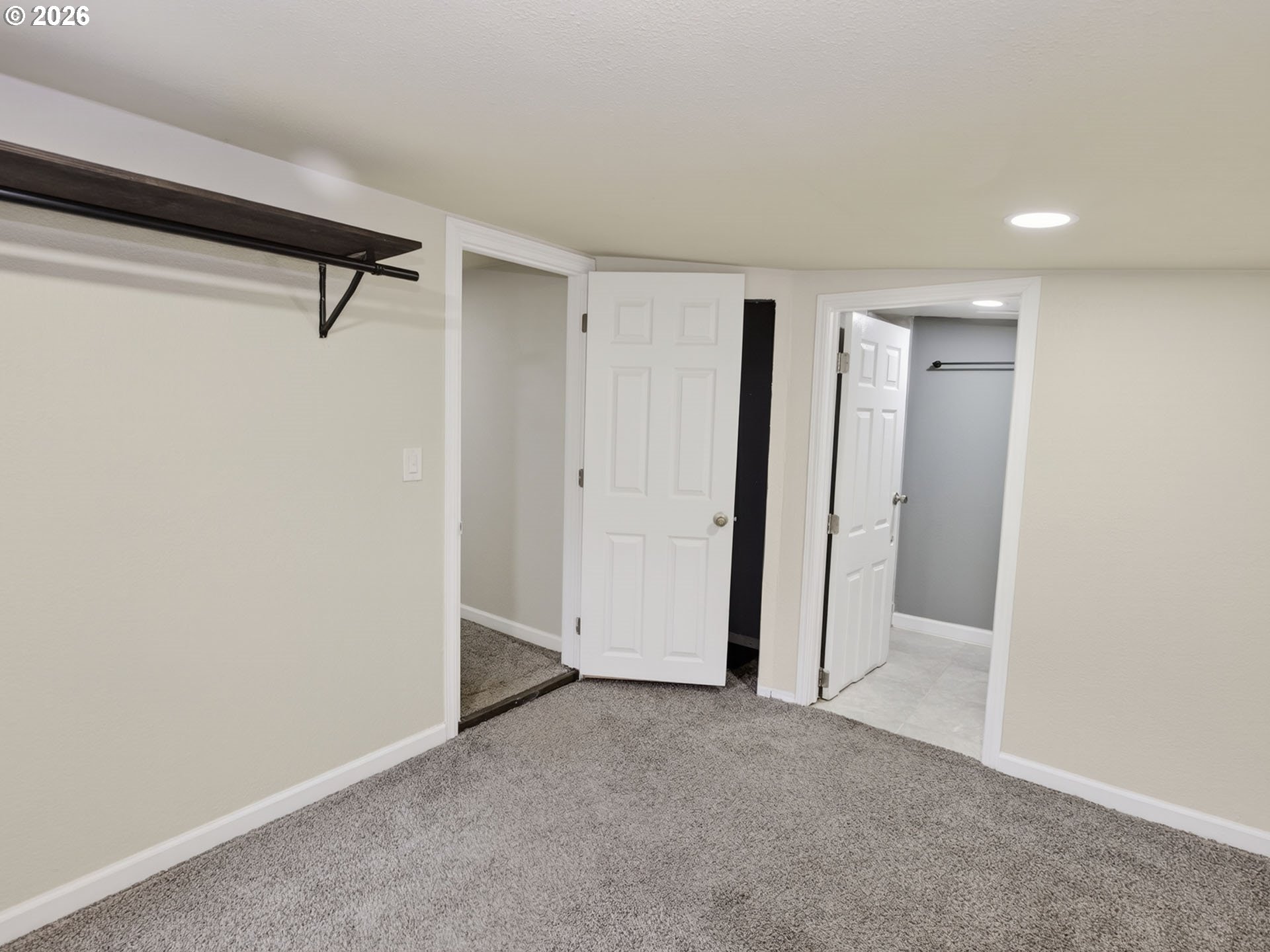10405 Southwest Denney Road, Unit 31 Beaverton, OR 97008 - Photo 31 of 44 a view of an empty room
