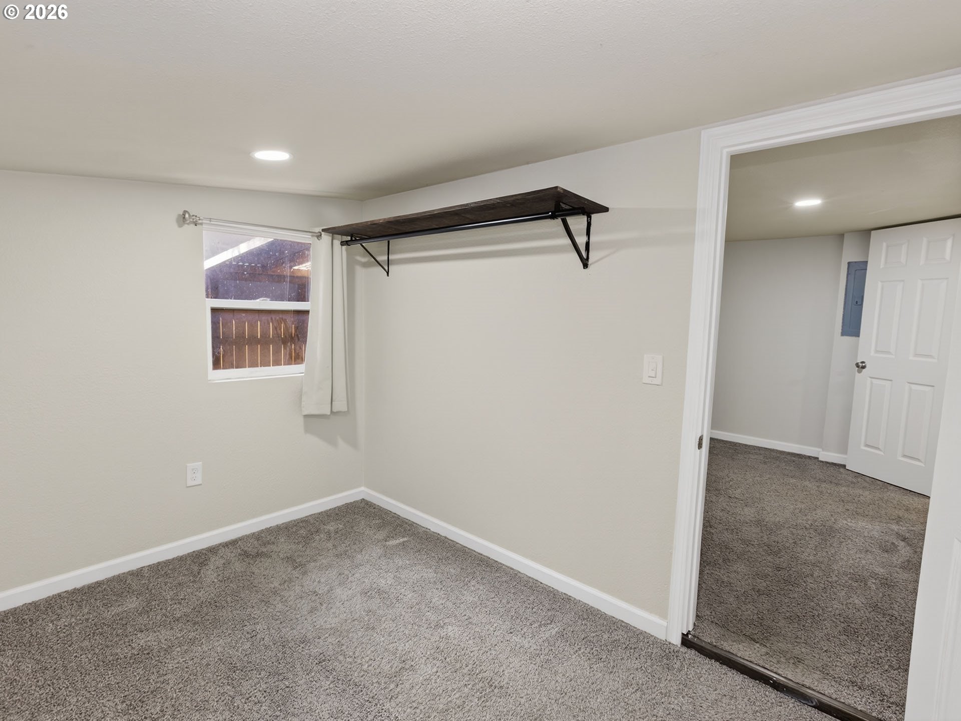 10405 Southwest Denney Road, Unit 31 Beaverton, OR 97008 - Photo 32 of 44 a view of hallway with window