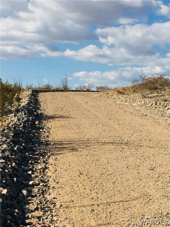 2363 South Gold Mine Road Yucca, AZ 86438 - Photo 8 of 9 Gallery Image 8