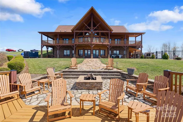 $1,800,000 | 1555 Royal Lane, Lenoir, NC 28645