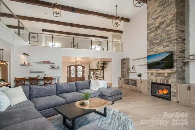 $1,800,000 | 1555 Royal Lane, Lenoir, NC 28645