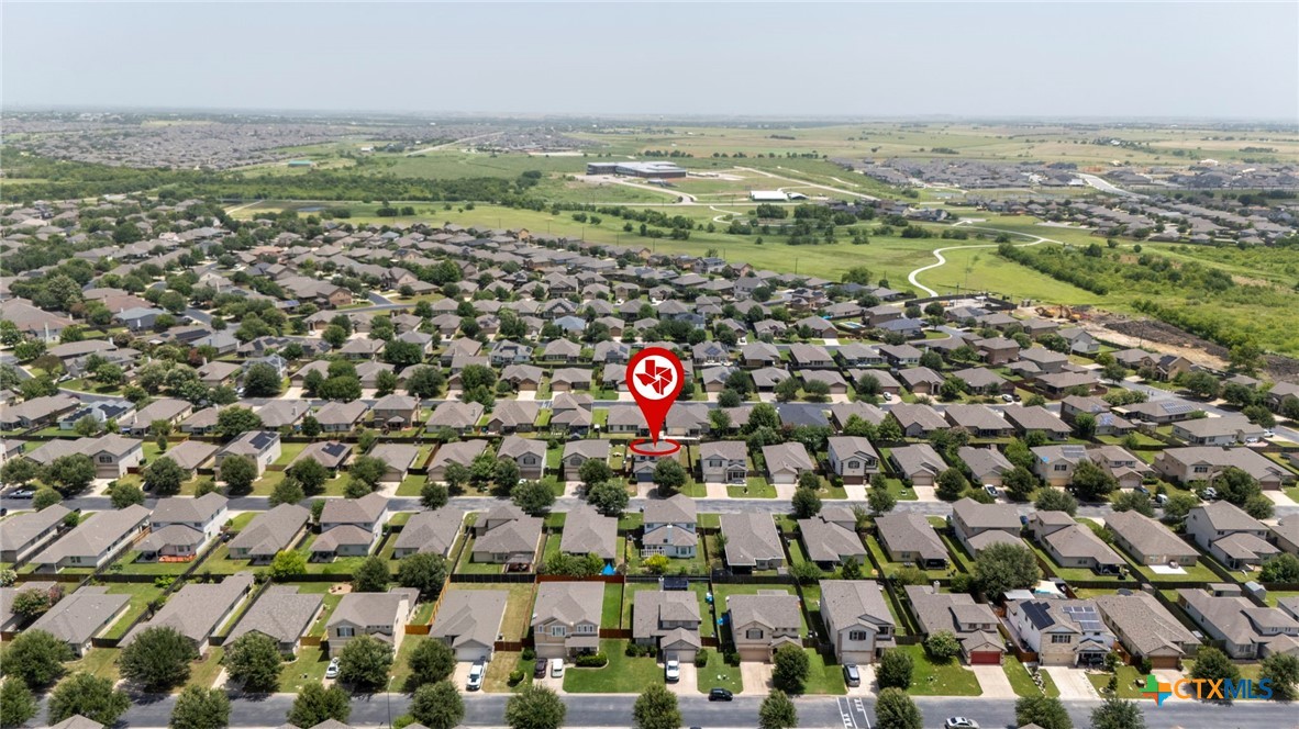 18801 Mangan Way Pflugerville, TX 78660 - Photo 2 of 40