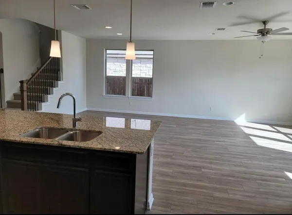 $2,400 | 105 Isabella Way, Liberty Hill, TX 78642