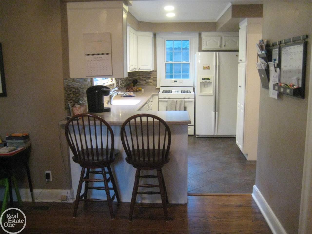 268 Moran Road Grosse Pointe Farms, MI 48236 - Photo 17 of 64